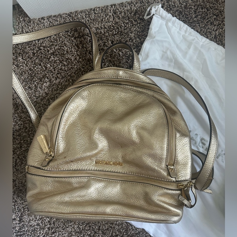 Michael Kors bags - Picture 2 of 6